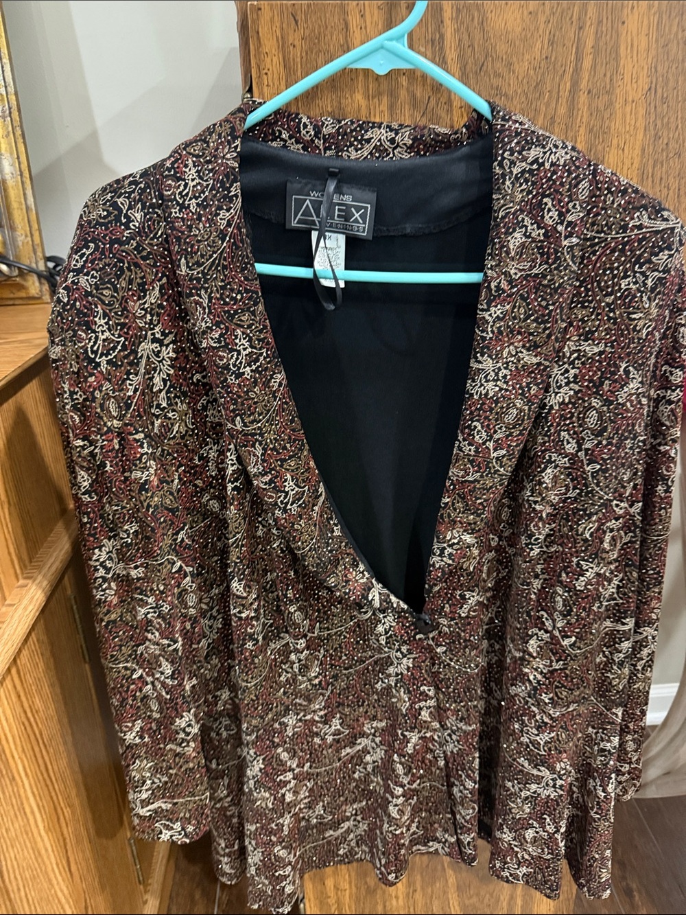3x. women’s beautiful Alex eveningwear brown jacket.